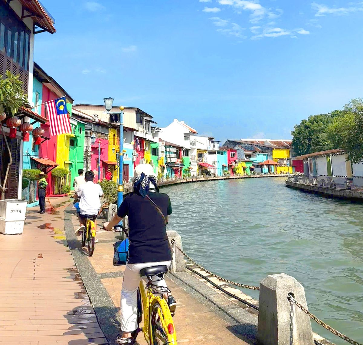 9-dich-vu-du-lich-tu-tuc-malaysia.jpg