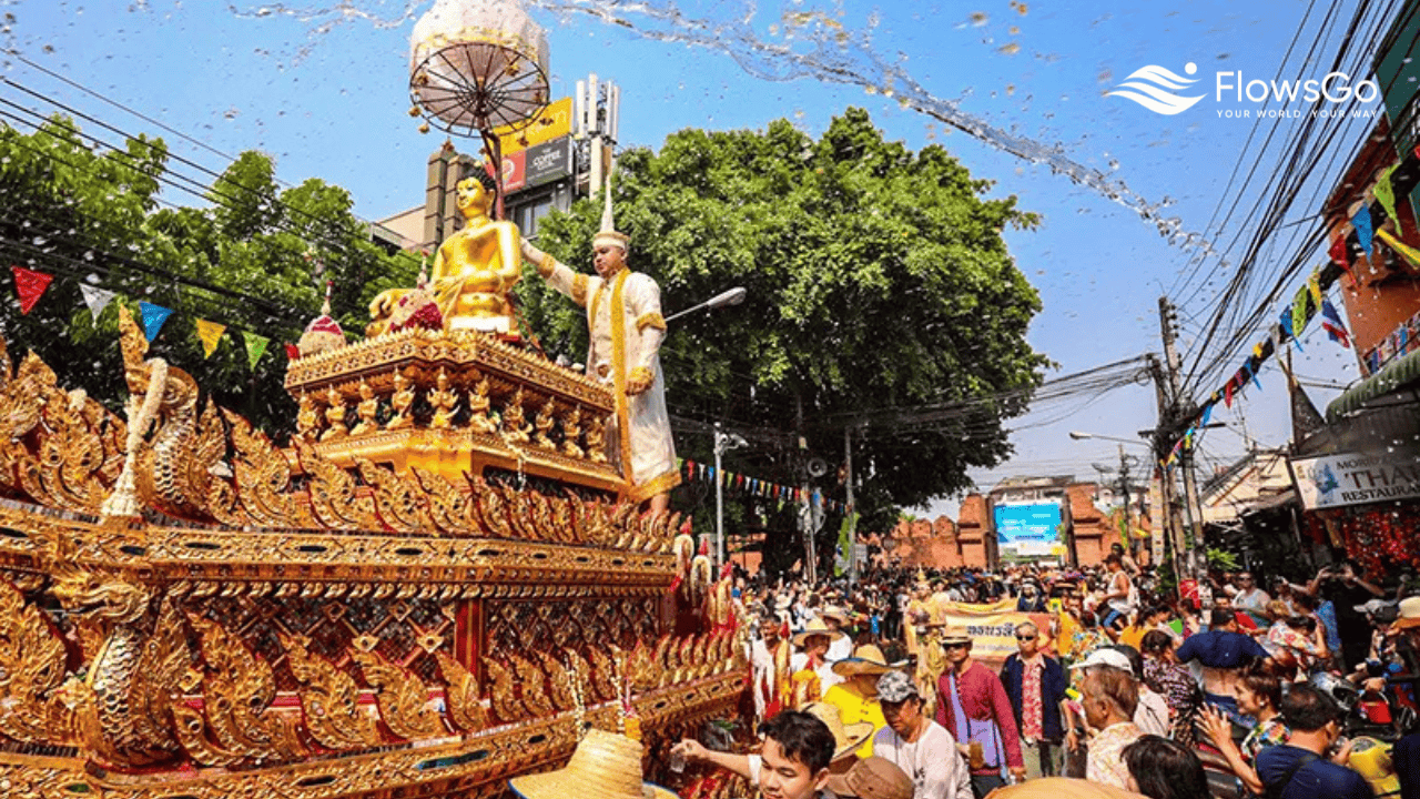 le-hoi-songkran-tai-chiang-mai.png